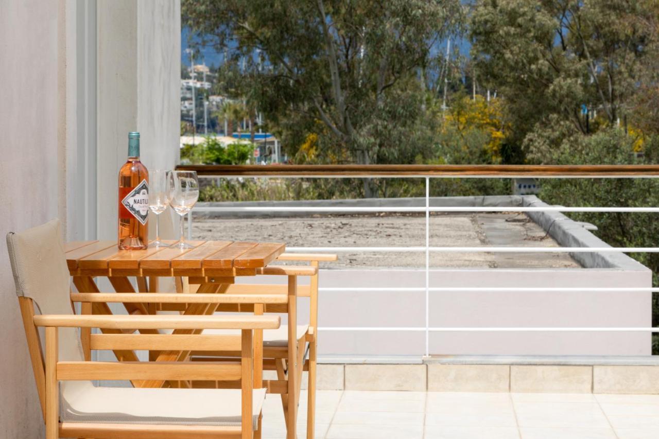 Konstantino'S Corfu Marina View Apartment Κοντόκαλι Εξωτερικό φωτογραφία